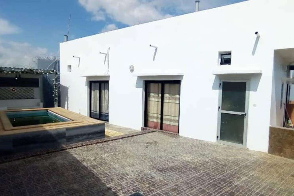Villa Adja Nafy A Saly Gandigal Екстер'єр фото